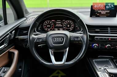 Внедорожник / Кроссовер Audi Q7 2017 в 