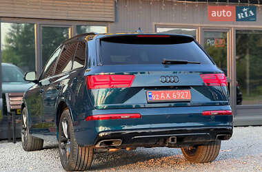 Внедорожник / Кроссовер Audi Q7 2018 в 