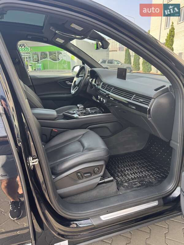 Внедорожник / Кроссовер Audi Q7 2017 в Киеве фото 14 Внедорожник / Кроссовер Audi Q7 2017 в Киеве