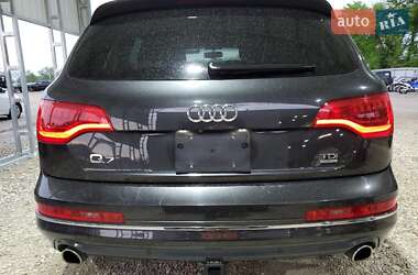 Позашляховик / Кросовер Audi Q7 2013 в 