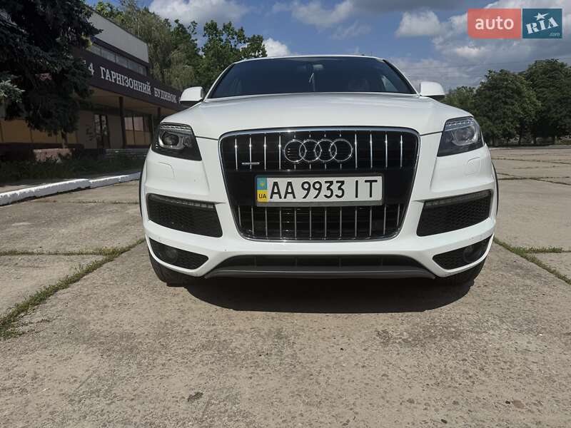 Внедорожник / Кроссовер Audi Q7 2012 в Киеве