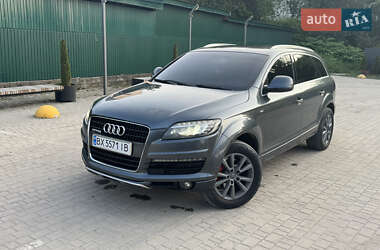 Позашляховик / Кросовер Audi Q7 2008 в 