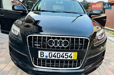Внедорожник / Кроссовер Audi Q7 2015 в 