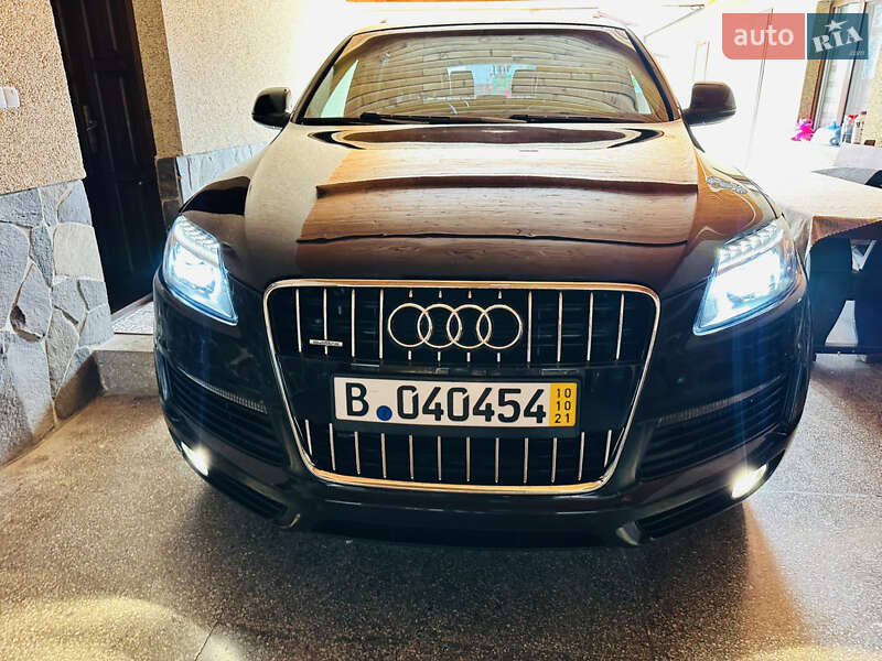 Внедорожник / Кроссовер Audi Q7 2015 в Нижней Апше