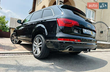 Внедорожник / Кроссовер Audi Q7 2015 в 