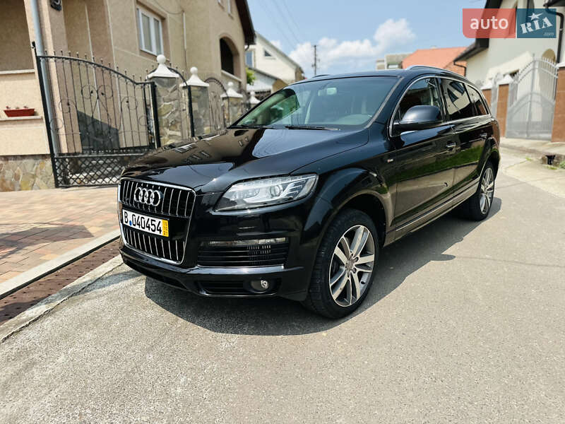 Внедорожник / Кроссовер Audi Q7 2015 в Нижней Апше
