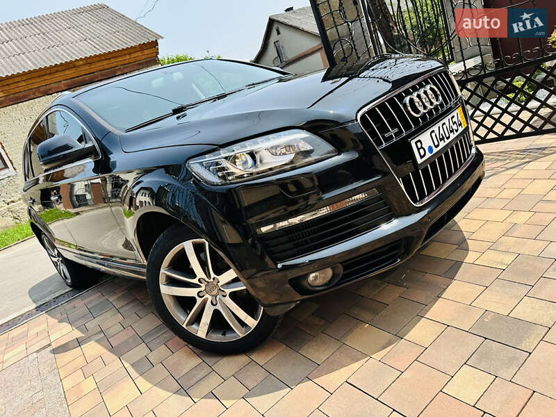 Внедорожник / Кроссовер Audi Q7 2015 в Нижней Апше