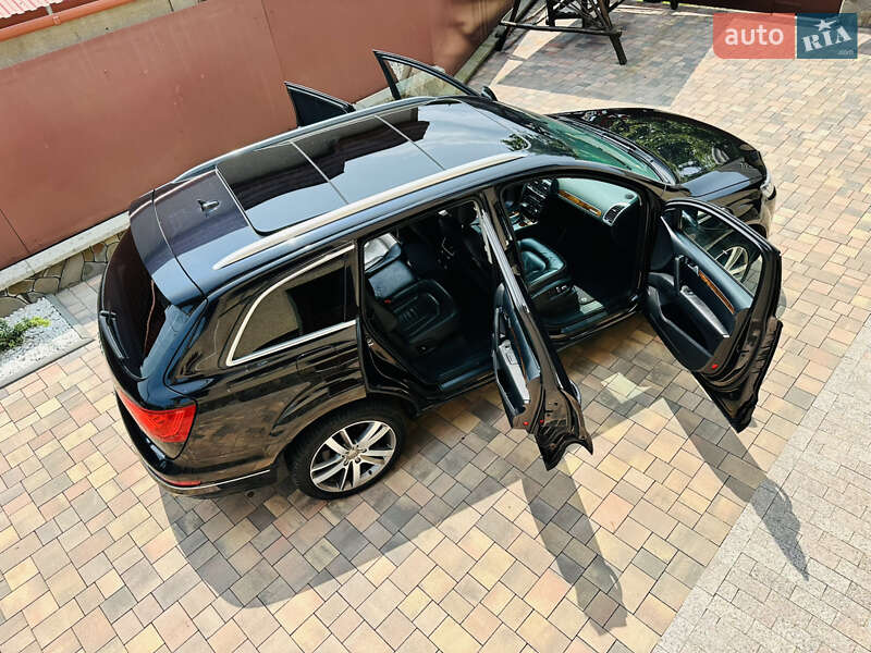 Внедорожник / Кроссовер Audi Q7 2015 в Нижней Апше