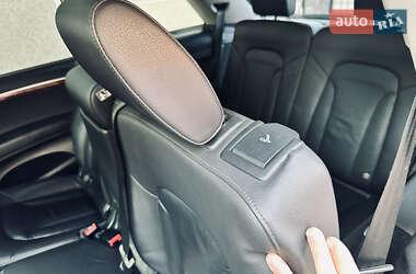 Внедорожник / Кроссовер Audi Q7 2015 в 