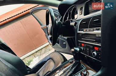 Внедорожник / Кроссовер Audi Q7 2015 в 