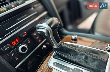Внедорожник / Кроссовер Audi Q7 2015 в 