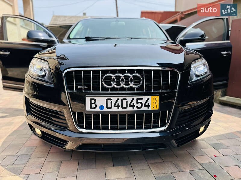 Внедорожник / Кроссовер Audi Q7 2015 в Нижней Апше