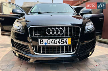 Внедорожник / Кроссовер Audi Q7 2015 в 