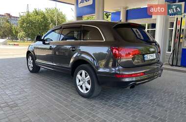 Внедорожник / Кроссовер Audi Q7 2012 в 