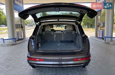 Внедорожник / Кроссовер Audi Q7 2012 в 
