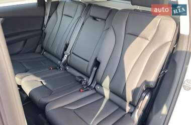 Внедорожник / Кроссовер Audi Q7 2025 в 