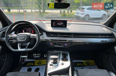 Внедорожник / Кроссовер Audi Q7 2018 в 