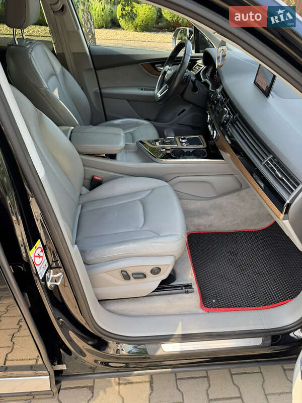 Позашляховик / Кросовер Audi Q7 2016 в Одесі