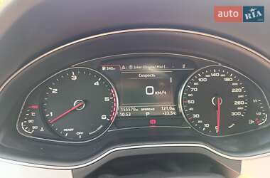 Внедорожник / Кроссовер Audi Q7 2016 в 