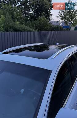 Позашляховик / Кросовер Audi Q7 2012 в 
