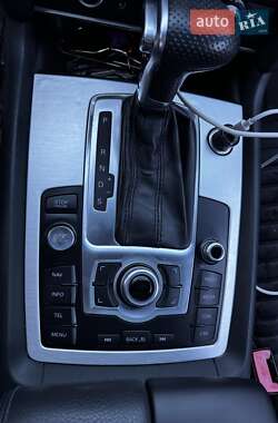 Позашляховик / Кросовер Audi Q7 2012 в 