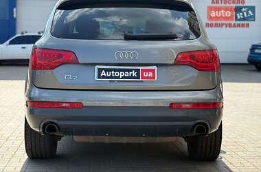 Внедорожник / Кроссовер Audi Q7 2013 в 
