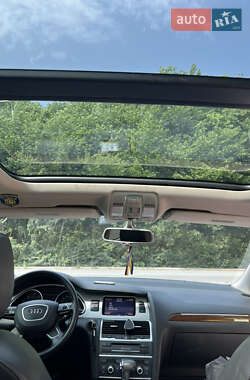 Внедорожник / Кроссовер Audi Q7 2012 в 