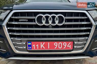 Внедорожник / Кроссовер Audi Q7 2018 в 