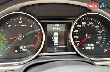 Позашляховик / Кросовер Audi Q7 2013 в 