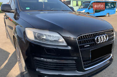 Внедорожник / Кроссовер Audi Q7 2006 в 