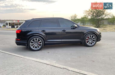 Внедорожник / Кроссовер Audi Q7 2018 в 