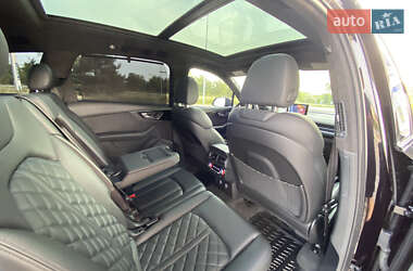 Внедорожник / Кроссовер Audi Q7 2018 в 
