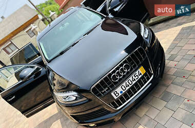 Внедорожник / Кроссовер Audi Q7 2015 в 