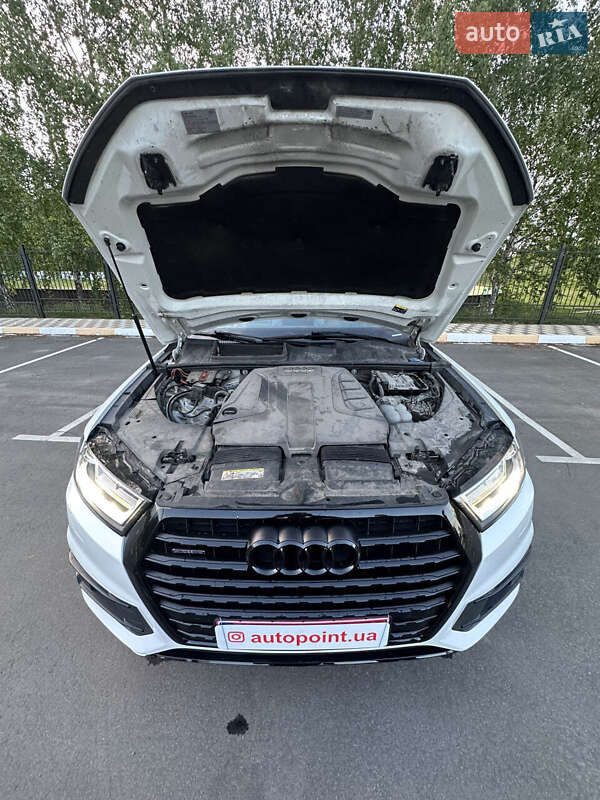 Внедорожник / Кроссовер Audi Q7 2018 в Белогородке