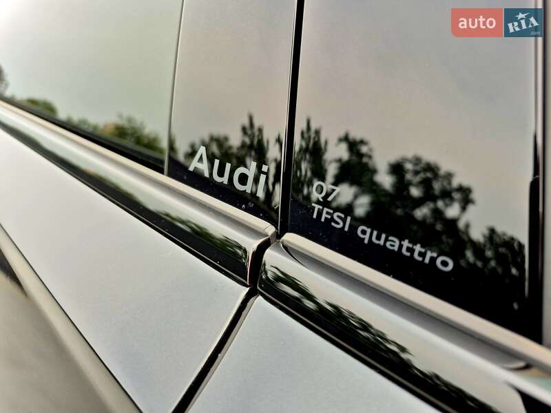 Позашляховик / Кросовер Audi Q7 2024 в Києві