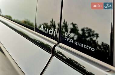 Внедорожник / Кроссовер Audi Q7 2024 в 
