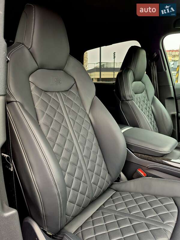 Позашляховик / Кросовер Audi Q7 2024 в Києві