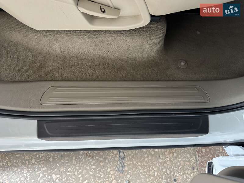 Внедорожник / Кроссовер Audi Q7 2015 в Тернополе