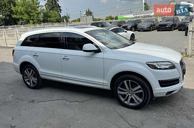 Внедорожник / Кроссовер Audi Q7 2015 в 