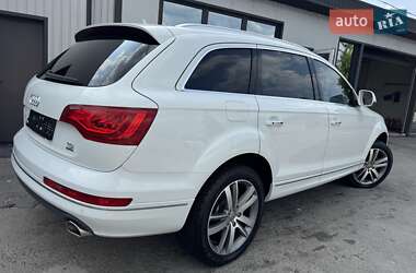 Внедорожник / Кроссовер Audi Q7 2015 в 