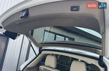Внедорожник / Кроссовер Audi Q7 2015 в 