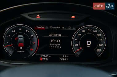 Позашляховик / Кросовер Audi Q7 2021 в 