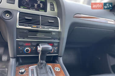 Внедорожник / Кроссовер Audi Q7 2014 в 