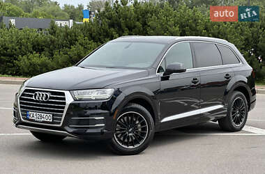Внедорожник / Кроссовер Audi Q7 2017 в 
