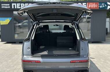 Внедорожник / Кроссовер Audi Q7 2019 в 