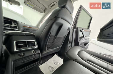 Позашляховик / Кросовер Audi Q7 2013 в 