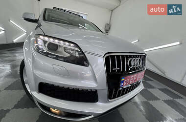 Позашляховик / Кросовер Audi Q7 2013 в 