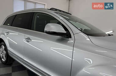 Позашляховик / Кросовер Audi Q7 2013 в 