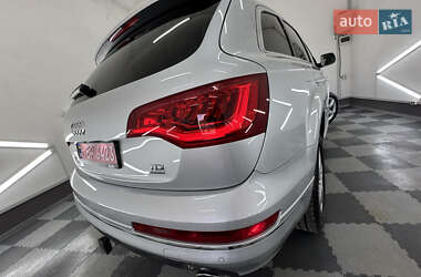 Позашляховик / Кросовер Audi Q7 2013 в 