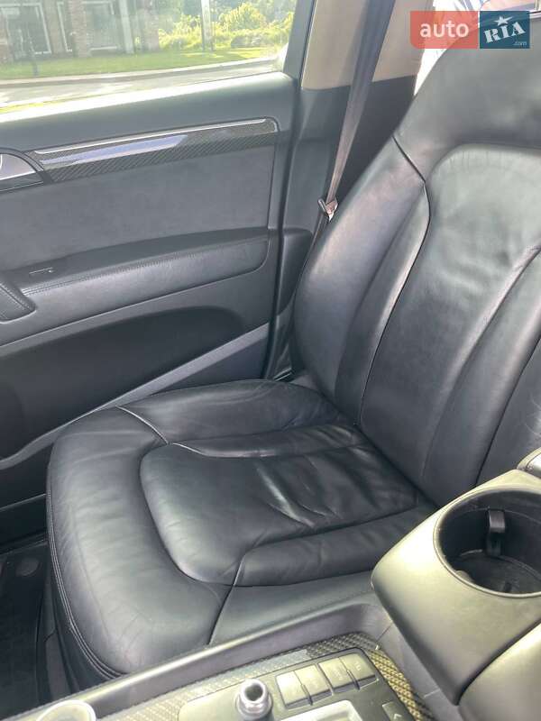 Позашляховик / Кросовер Audi Q7 2009 в Києві